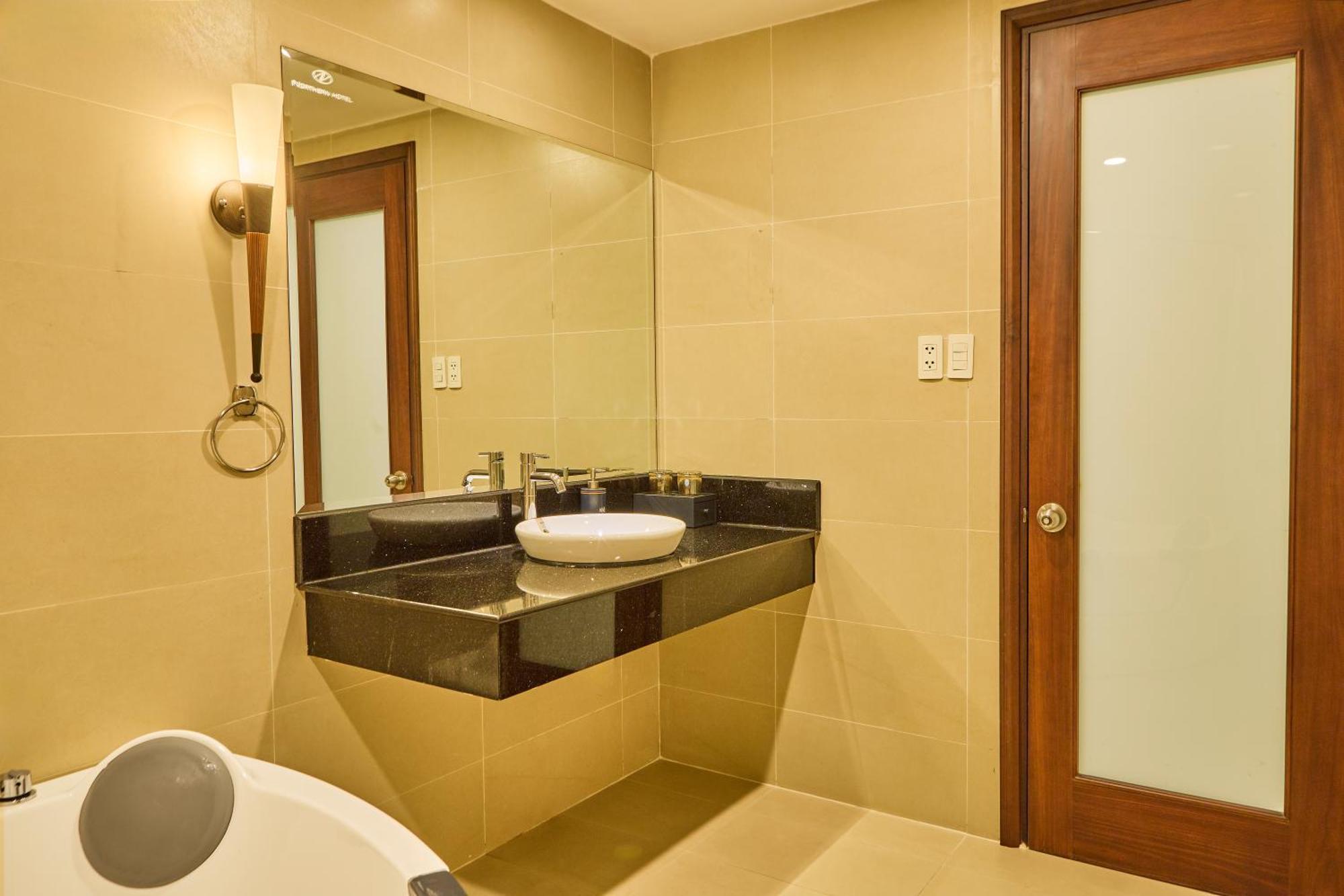 Khách sạn Kin Thi Sach 4*